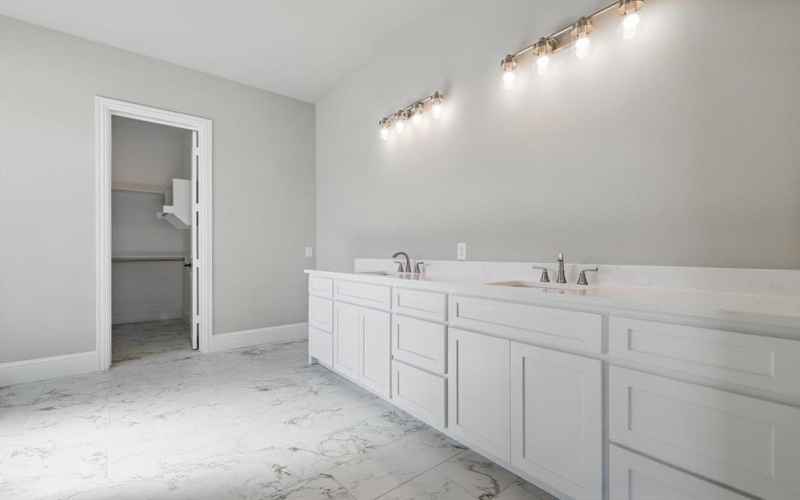 309 Stoney Creek Boulevard, Sunnyvale, TX 75182, 5 Habitaciones Habitaciones , ,5 BañosBaños,Residential,En Venta,309 Stoney Creek Boulevard,20851913