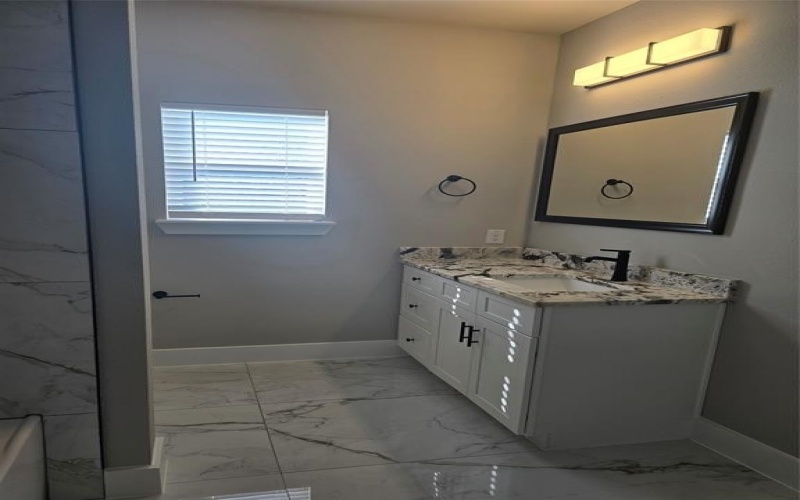 102 Jarrett Street, Waxahachie, TX 75165, 3 Bedrooms Bedrooms, ,2 BathroomsBathrooms,Residential,For Sale,102 Jarrett Street,20854252