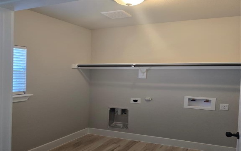 102 Jarrett Street, Waxahachie, TX 75165, 3 Bedrooms Bedrooms, ,2 BathroomsBathrooms,Residential,For Sale,102 Jarrett Street,20854252