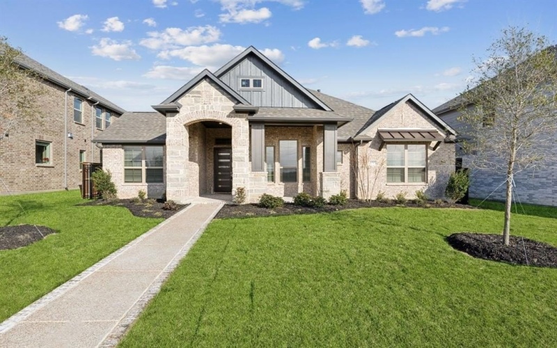 1020 Desert Rose Lane, Crowley, TX 76036, 4 Bedrooms Bedrooms, ,5 BathroomsBathrooms,Residential,For Sale,1020 Desert Rose Lane,20854271