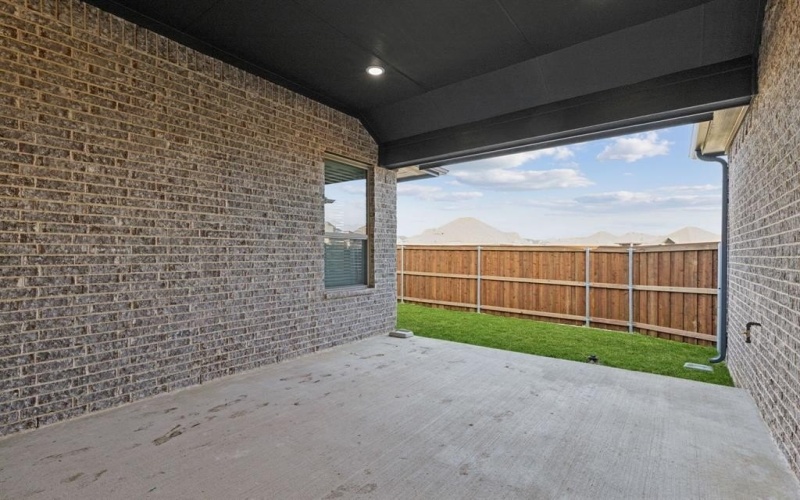 1020 Desert Rose Lane, Crowley, TX 76036, 4 Bedrooms Bedrooms, ,5 BathroomsBathrooms,Residential,For Sale,1020 Desert Rose Lane,20854271