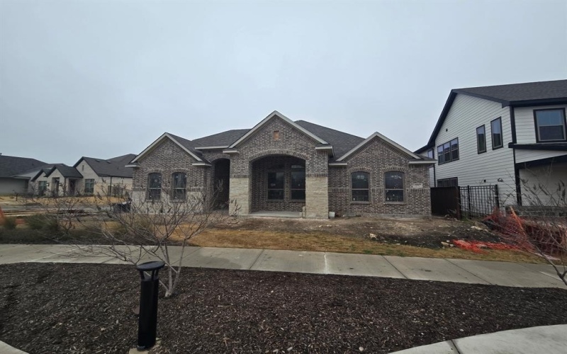1020 Desert Rose Lane, Crowley, TX 76036, 4 Bedrooms Bedrooms, ,5 BathroomsBathrooms,Residential,For Sale,1020 Desert Rose Lane,20854271