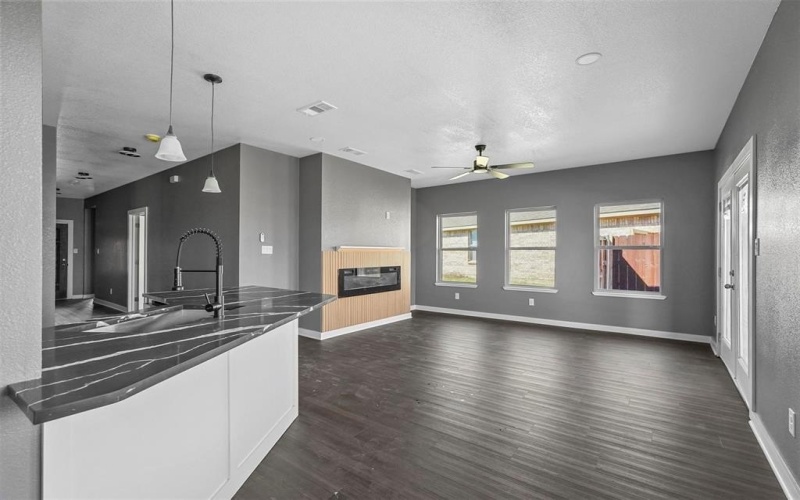 2025 Meadow Park Drive, Princeton, TX 75407, 4 Habitaciones Habitaciones , ,3 BañosBaños,Residential,En Venta,2025 Meadow Park Drive,20852080