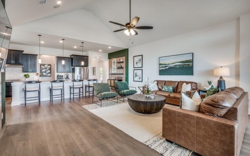 1886 Silver Birch, Waxahachie, TX 75165, 4 Bedrooms Bedrooms, ,3 BathroomsBathrooms,Residential,For Sale,1886 Silver Birch,20854282