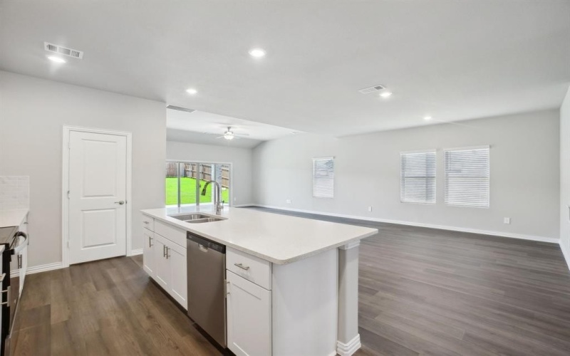 1923 W Westhill Drive, Cleburne, TX 76033, 4 Habitaciones Habitaciones , ,3 BañosBaños,Residential,En Venta,1923 W Westhill Drive,20856791
