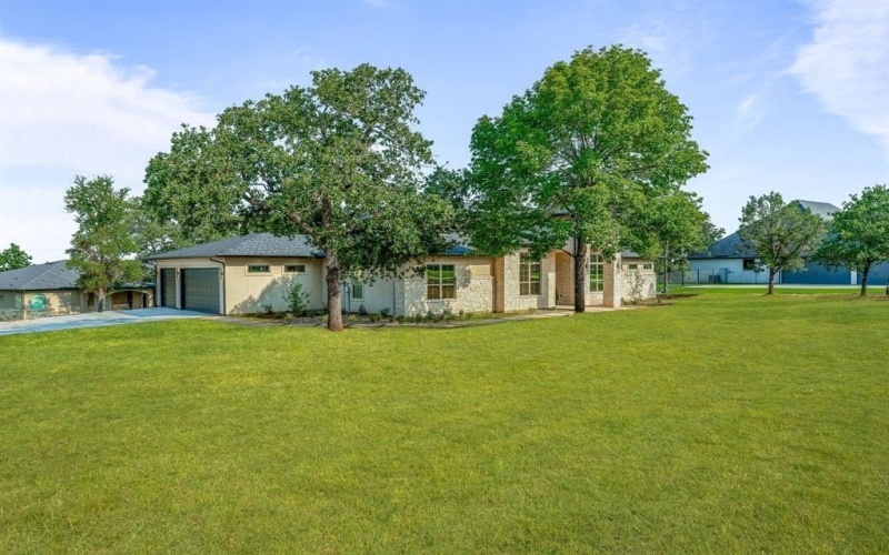 4009 Pinnacle Ridge, Granbury, TX 76049, 3 Bedrooms Bedrooms, ,3 BathroomsBathrooms,Residential,For Sale,4009 Pinnacle Ridge,20856795