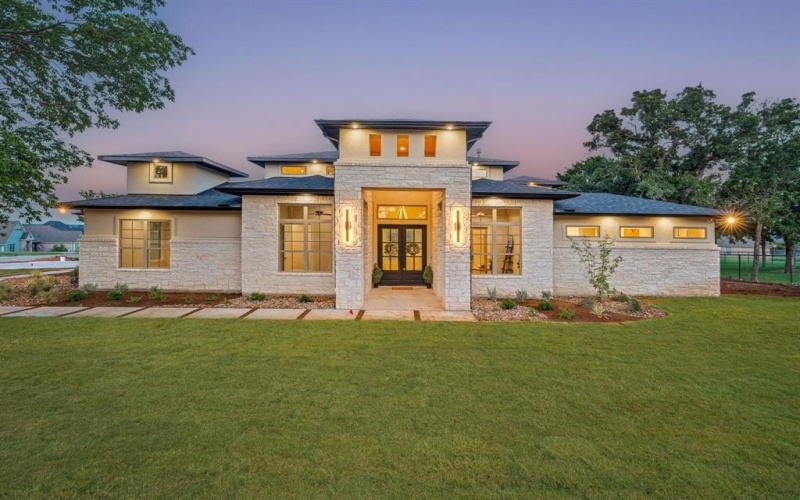 4009 Pinnacle Ridge, Granbury, TX 76049, 3 Bedrooms Bedrooms, ,3 BathroomsBathrooms,Residential,For Sale,4009 Pinnacle Ridge,20856795