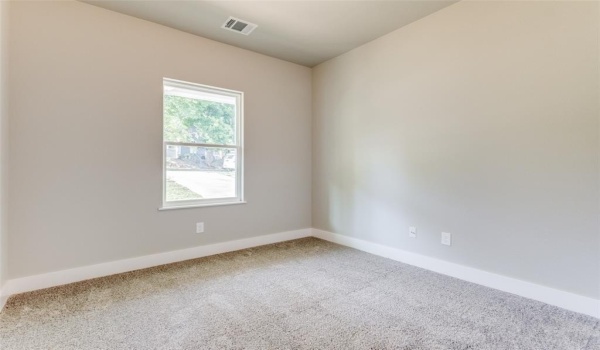 1209 W Johnson Street, Denison, TX 75020, 4 Bedrooms Bedrooms, ,2 BathroomsBathrooms,Residential Lease,For Rent,1209 W Johnson Street,20856796