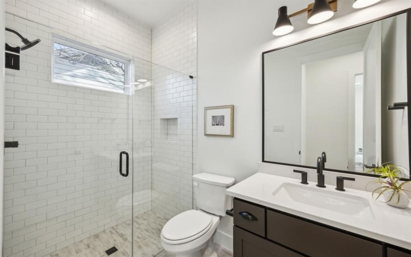 8635 Angora Street, Dallas, TX 75218, 4 Bedrooms Bedrooms, ,5 BathroomsBathrooms,Residential,For Sale,8635 Angora Street,20857142
