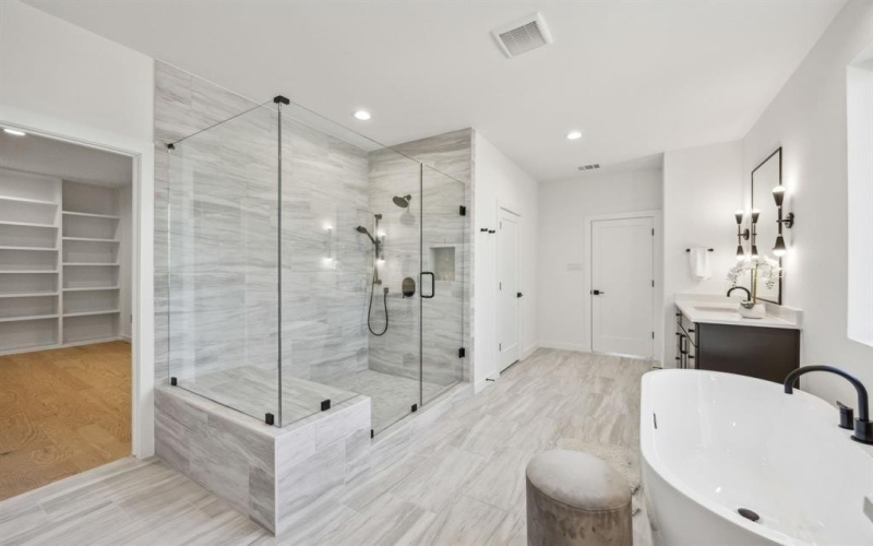 8635 Angora Street, Dallas, TX 75218, 4 Bedrooms Bedrooms, ,5 BathroomsBathrooms,Residential,For Sale,8635 Angora Street,20857142