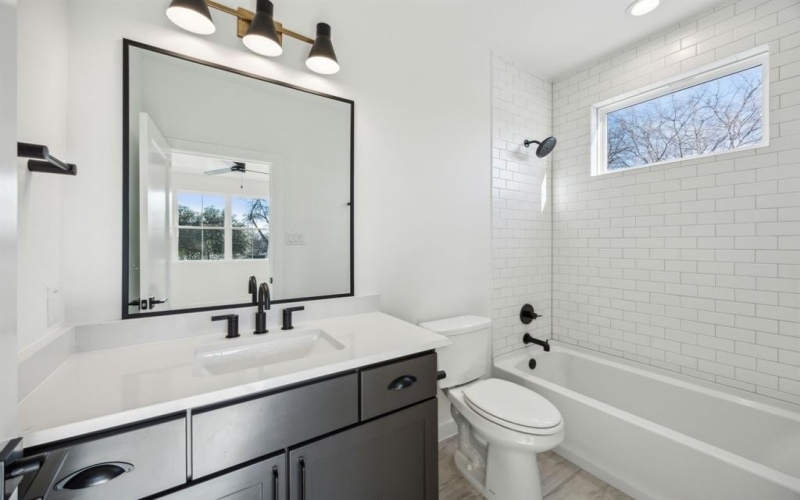 8635 Angora Street, Dallas, TX 75218, 4 Bedrooms Bedrooms, ,5 BathroomsBathrooms,Residential,For Sale,8635 Angora Street,20857142