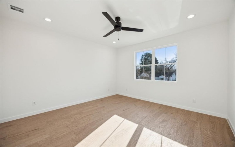 8635 Angora Street, Dallas, TX 75218, 4 Bedrooms Bedrooms, ,5 BathroomsBathrooms,Residential,For Sale,8635 Angora Street,20857142