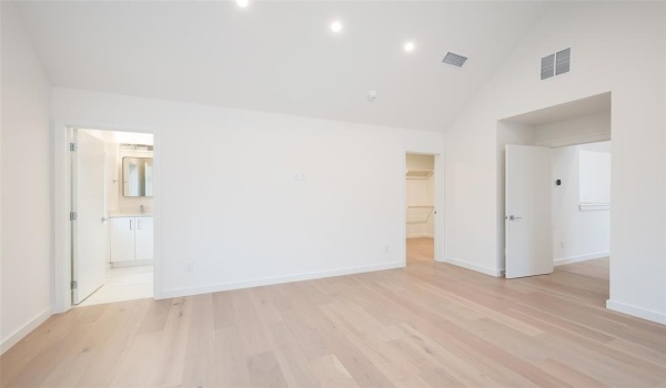 835 Nomas Street, Dallas, TX 75212, 4 Bedrooms Bedrooms, ,3 BathroomsBathrooms,Residential,For Sale,835 Nomas Street,20854656