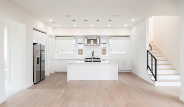 835 Nomas Street, Dallas, TX 75212, 4 Bedrooms Bedrooms, ,3 BathroomsBathrooms,Residential,For Sale,835 Nomas Street,20854656