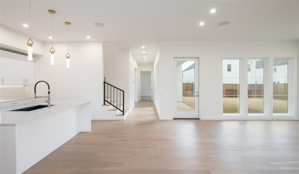 835 Nomas Street, Dallas, TX 75212, 4 Bedrooms Bedrooms, ,3 BathroomsBathrooms,Residential,For Sale,835 Nomas Street,20854656
