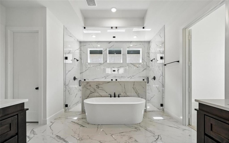 2024 Bonham Falls Drive, McKinney, TX 75071, 4 Bedrooms Bedrooms, ,5 BathroomsBathrooms,Residential,For Sale,2024 Bonham Falls Drive,20854714