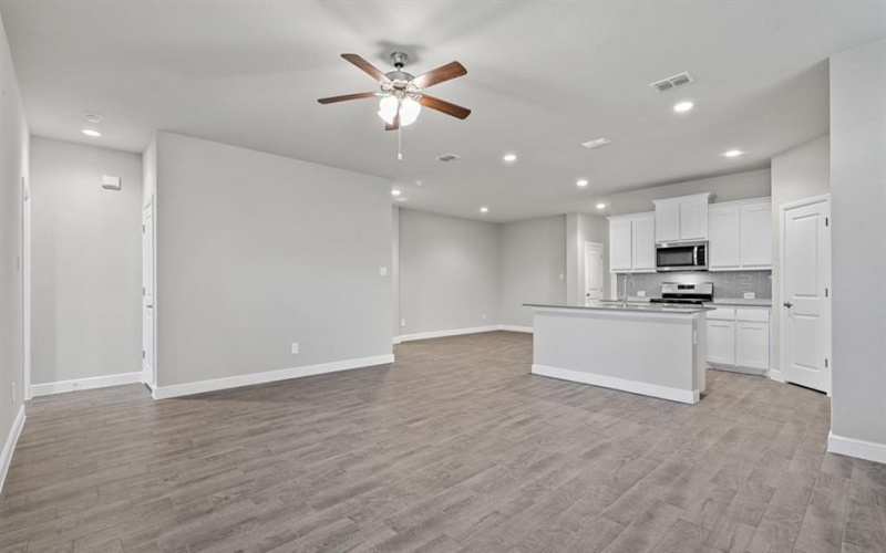 525 PICKETT CREEK Drive, Fort Worth, TX 76008, 5 Habitaciones Habitaciones , ,3 BañosBaños,Residential,En Venta,525 PICKETT CREEK Drive,20854855