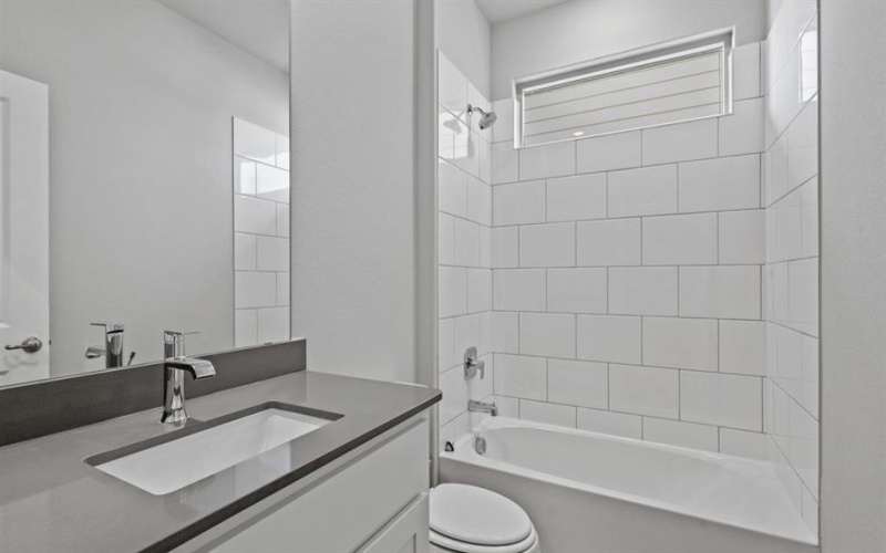 525 PICKETT CREEK Drive, Fort Worth, TX 76008, 5 Habitaciones Habitaciones , ,3 BañosBaños,Residential,En Venta,525 PICKETT CREEK Drive,20854855
