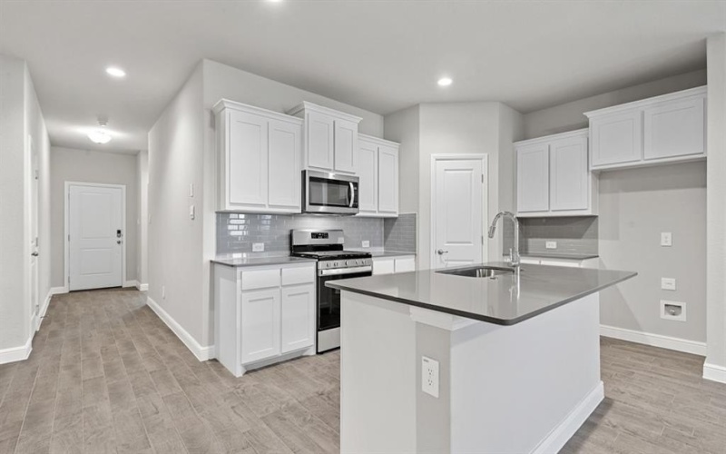 525 PICKETT CREEK Drive, Fort Worth, TX 76008, 5 Habitaciones Habitaciones , ,3 BañosBaños,Residential,En Venta,525 PICKETT CREEK Drive,20854855