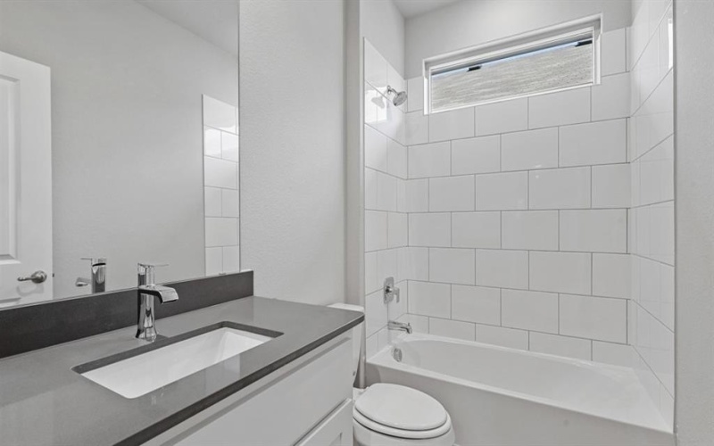 525 PICKETT CREEK Drive, Fort Worth, TX 76008, 5 Habitaciones Habitaciones , ,3 BañosBaños,Residential,En Venta,525 PICKETT CREEK Drive,20854855