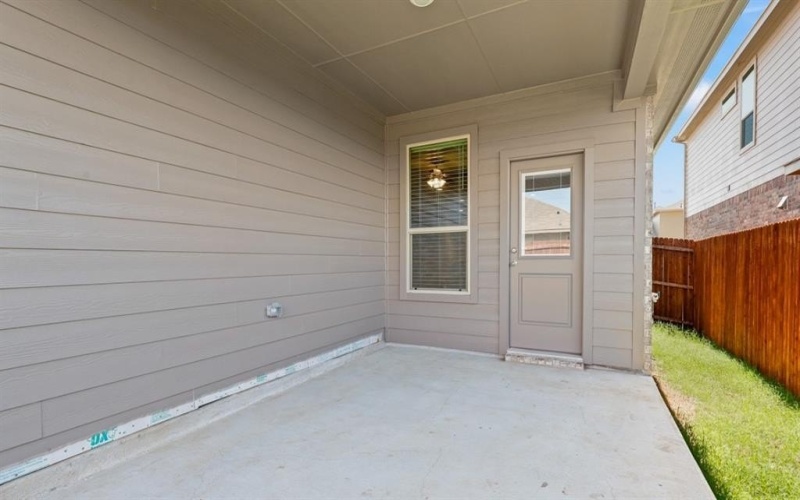 525 PICKETT CREEK Drive, Fort Worth, TX 76008, 5 Habitaciones Habitaciones , ,3 BañosBaños,Residential,En Venta,525 PICKETT CREEK Drive,20854855