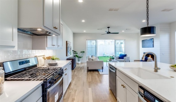 5603 Santa Fe Avenue, Dallas, TX 75214, 3 Bedrooms Bedrooms, ,2 BathroomsBathrooms,Residential,For Sale,5603 Santa Fe Avenue,20855040