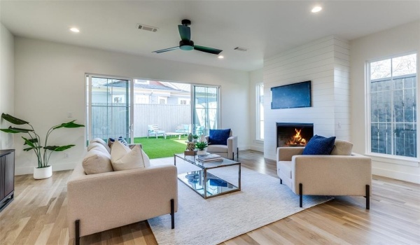 5603 Santa Fe Avenue, Dallas, TX 75214, 3 Bedrooms Bedrooms, ,2 BathroomsBathrooms,Residential,For Sale,5603 Santa Fe Avenue,20855040