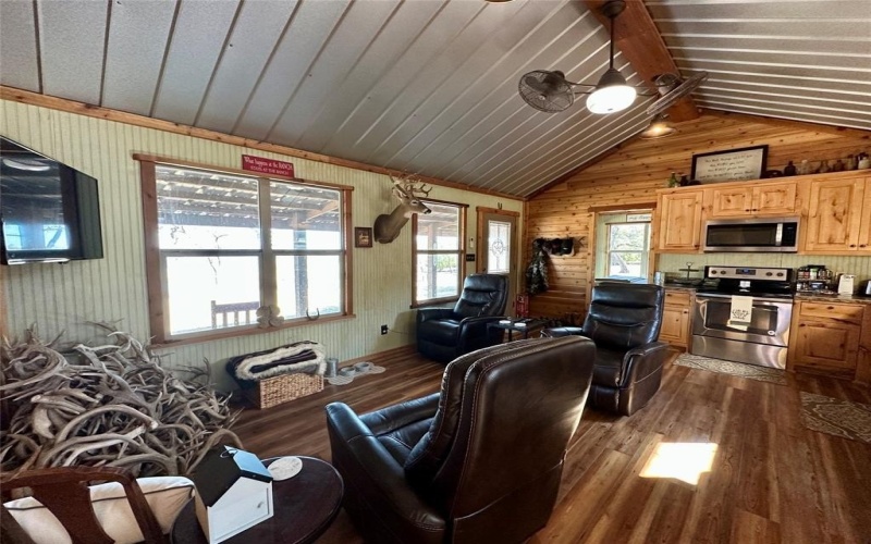 935 County Road 207, Hico, TX 76457, 21 Habitaciones Habitaciones , ,10 BañosBaños,Residential,En Venta,935 County Road 207,20855128
