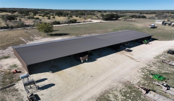 935 County Road 207, Hico, TX 76457, 21 Habitaciones Habitaciones , ,10 BañosBaños,Residential,En Venta,935 County Road 207,20855128
