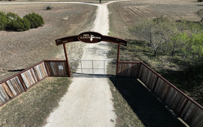 935 County Road 207, Hico, TX 76457, 21 Habitaciones Habitaciones , ,10 BañosBaños,Residential,En Venta,935 County Road 207,20855128