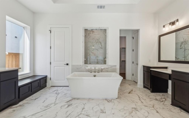 3879 Vase Vine Place, Frisco, TX 75033, 5 Bedrooms Bedrooms, ,5 BathroomsBathrooms,Residential,For Sale,3879 Vase Vine Place,20855579