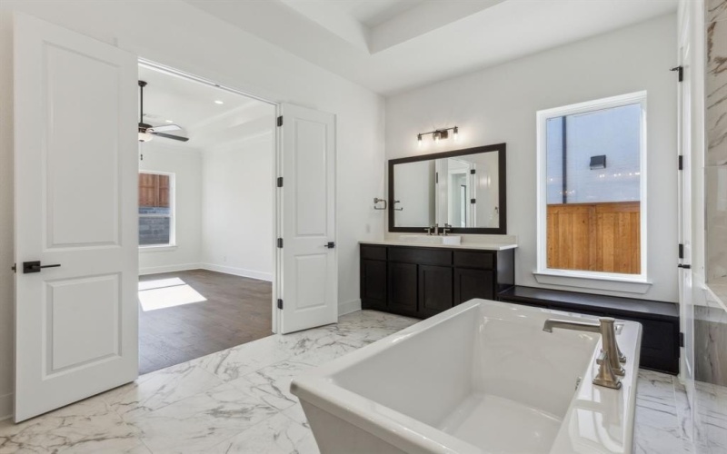 3879 Vase Vine Place, Frisco, TX 75033, 5 Bedrooms Bedrooms, ,5 BathroomsBathrooms,Residential,For Sale,3879 Vase Vine Place,20855579