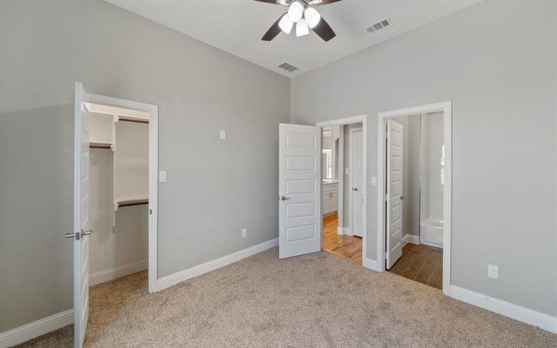 5133 E Holly, Crandall, TX 75114, 4 Bedrooms Bedrooms, ,5 BathroomsBathrooms,Residential,For Sale,5133 E Holly,20856090