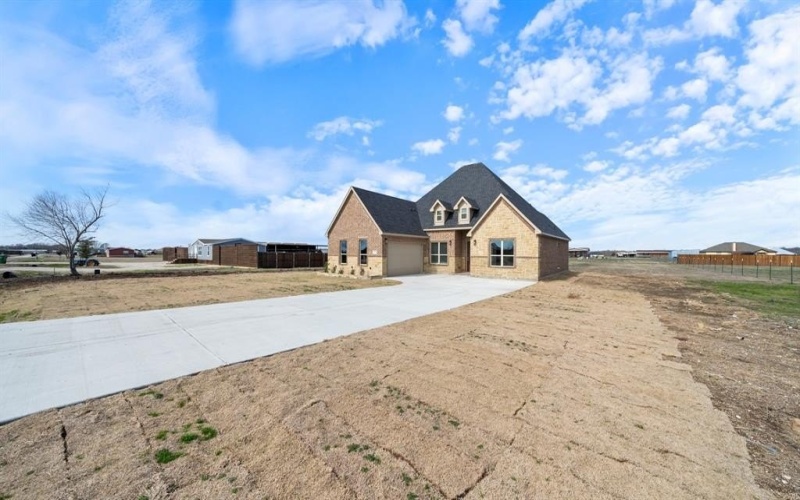 5133 E Holly, Crandall, TX 75114, 4 Bedrooms Bedrooms, ,5 BathroomsBathrooms,Residential,For Sale,5133 E Holly,20856090