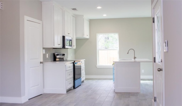 138 Barcelona Street, Payne Springs, TX 75156, 3 Bedrooms Bedrooms, ,2 BathroomsBathrooms,Residential,For Sale,138 Barcelona Street,20856341