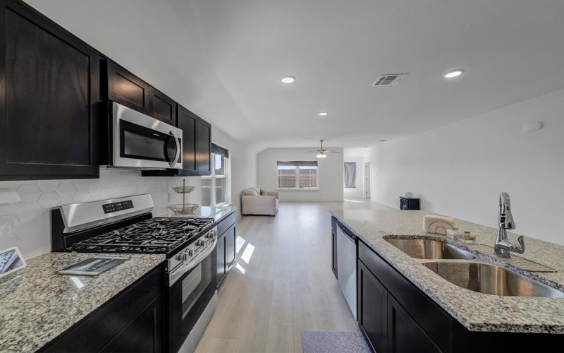 1774 Gleasondale Place, Forney, TX 75126, 4 Bedrooms Bedrooms, ,2 BathroomsBathrooms,Residential,For Sale,1774 Gleasondale Place,20856422