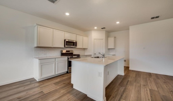 201 Hazlenut Drive, Azle, TX 76020, 3 Bedrooms Bedrooms, ,2 BathroomsBathrooms,Residential,For Sale,201 Hazlenut Drive,20860196