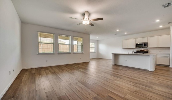 201 Hazlenut Drive, Azle, TX 76020, 3 Bedrooms Bedrooms, ,2 BathroomsBathrooms,Residential,For Sale,201 Hazlenut Drive,20860196