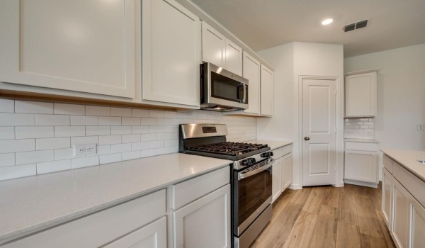 201 Hazlenut Drive, Azle, TX 76020, 3 Bedrooms Bedrooms, ,2 BathroomsBathrooms,Residential,For Sale,201 Hazlenut Drive,20860196