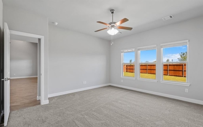 1301 SPEERS Drive, Mansfield, TX 76063, 5 Bedrooms Bedrooms, ,3 BathroomsBathrooms,Residential,For Sale,1301 SPEERS Drive,20860332