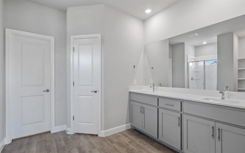 1301 SPEERS Drive, Mansfield, TX 76063, 5 Bedrooms Bedrooms, ,3 BathroomsBathrooms,Residential,For Sale,1301 SPEERS Drive,20860332
