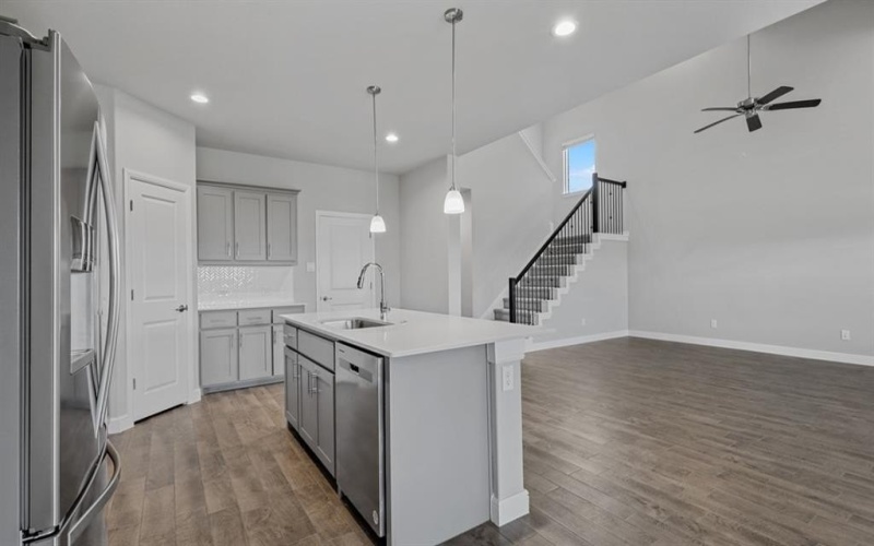 1301 SPEERS Drive, Mansfield, TX 76063, 5 Bedrooms Bedrooms, ,3 BathroomsBathrooms,Residential,For Sale,1301 SPEERS Drive,20860332