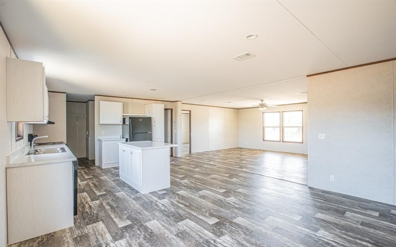 2127 Denver Road, Bowie, TX 76270, 5 Bedrooms Bedrooms, ,2 BathroomsBathrooms,Residential,For Sale,2127 Denver Road,20857611