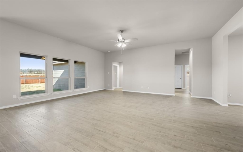 433 Falcon, Azle, TX 76020, 3 Habitaciones Habitaciones , ,2 BañosBaños,Residential,En Venta,433 Falcon,20860488