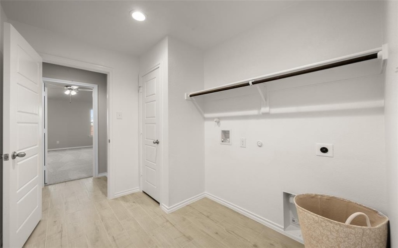 433 Falcon, Azle, TX 76020, 3 Habitaciones Habitaciones , ,2 BañosBaños,Residential,En Venta,433 Falcon,20860488