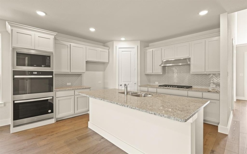6301 Belle Court, Garland, TX 75043, 4 Bedrooms Bedrooms, ,5 BathroomsBathrooms,Residential,For Sale,6301 Belle Court,20857645