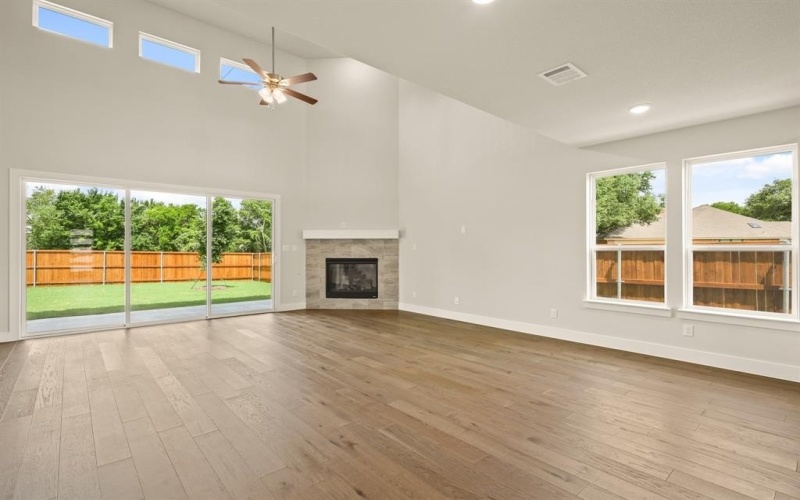 6301 Belle Court, Garland, TX 75043, 4 Bedrooms Bedrooms, ,5 BathroomsBathrooms,Residential,For Sale,6301 Belle Court,20857645