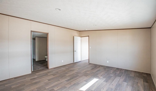 215 Overland Trail, Bridgeport, TX 76426, 4 Habitaciones Habitaciones , ,2 BañosBaños,Residential,En Venta,215 Overland Trail,20857669