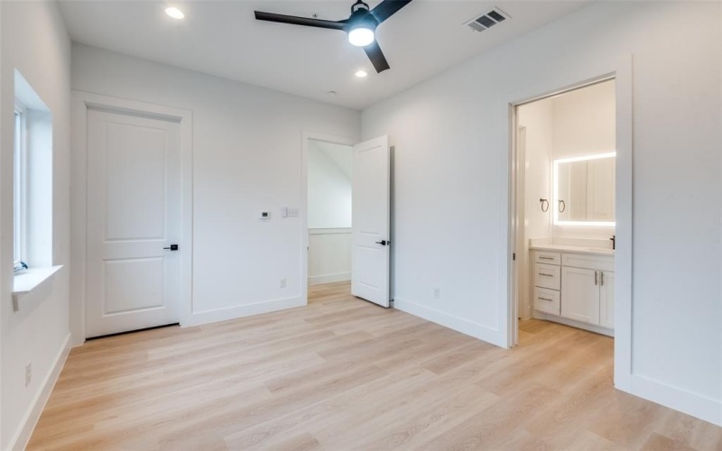 1614 Andrade Place, Dallas, TX 75204, 2 Bedrooms Bedrooms, ,2 BathroomsBathrooms,Residential,For Sale,1614 Andrade Place,20860582