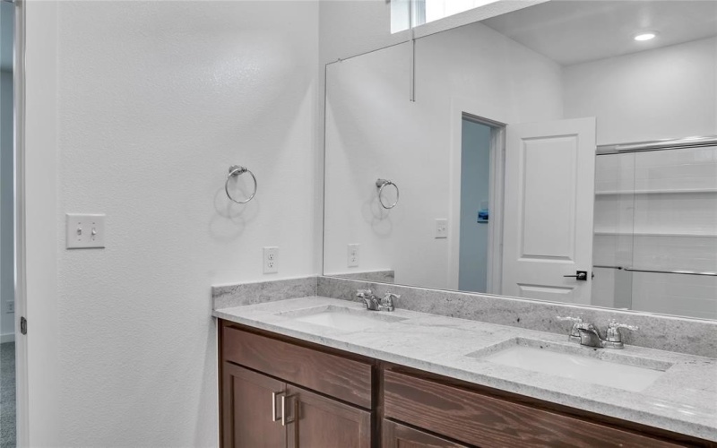 3949 Bernese Drive #Sycamore, McKinney, TX 75071, 4 Bedrooms Bedrooms, ,2 BathroomsBathrooms,Residential Lease,For Rent,3949 Bernese Drive,20857750